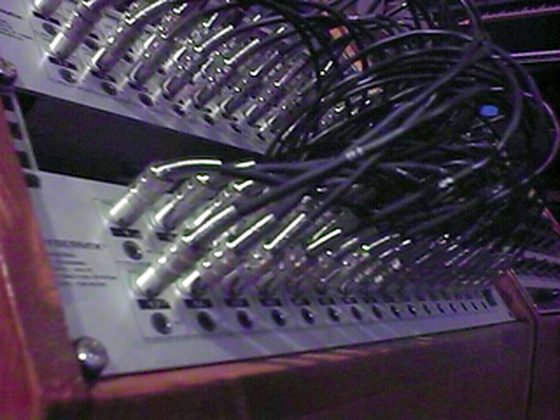 Der Kabelbaum an der Patchbay, aus der Nähe.